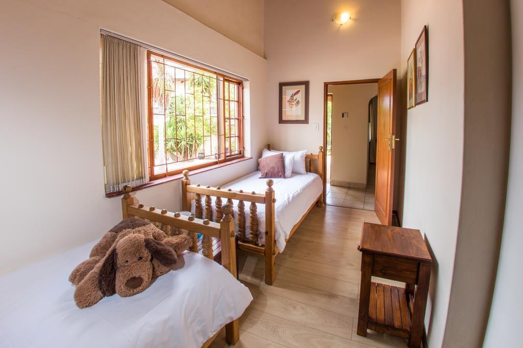 Winelands Villa Guesthouse And Cottages Somerset West Buitenkant foto