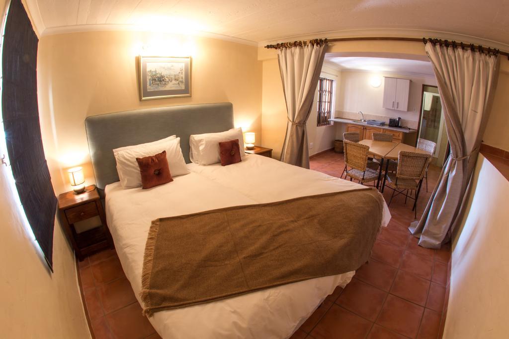 Winelands Villa Guesthouse And Cottages Somerset West Buitenkant foto