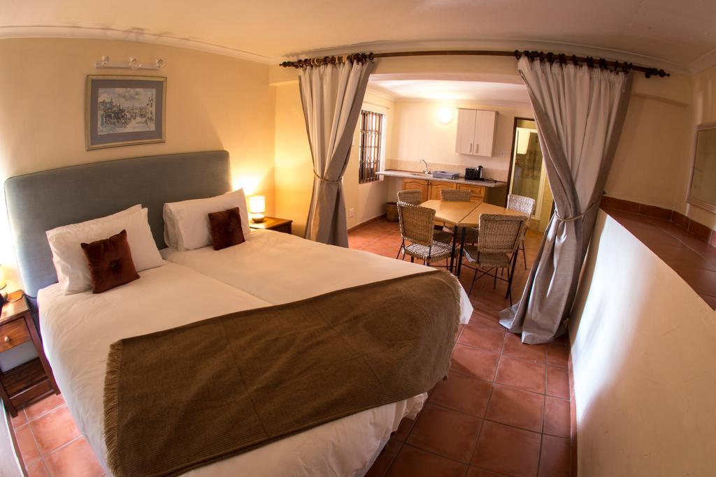 Winelands Villa Guesthouse And Cottages Somerset West Buitenkant foto
